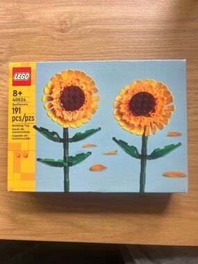 New LEGO Sunflowers Building Toy Set 40524